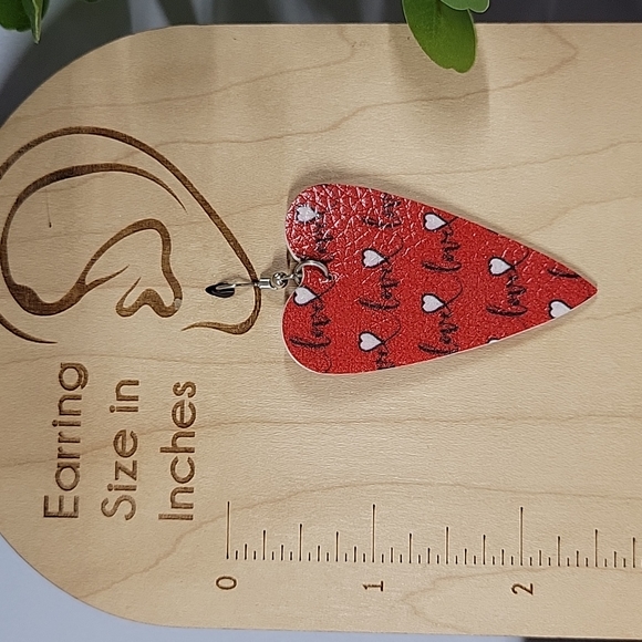 🔥LAST PAIR🔥 Red Heart Script Love Drop Earrings - Picture 3 of 7